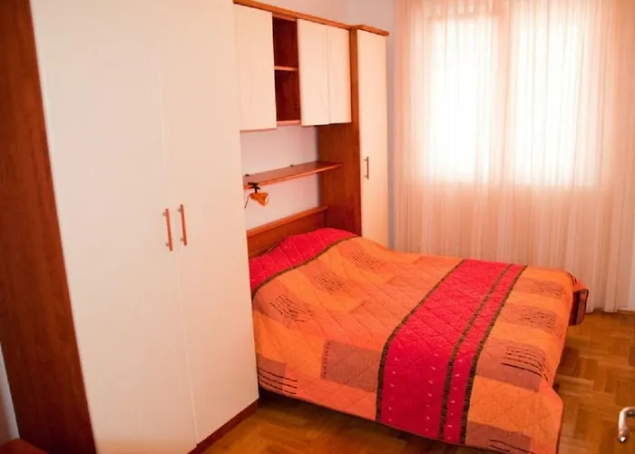 Roza * Novigrad Istria